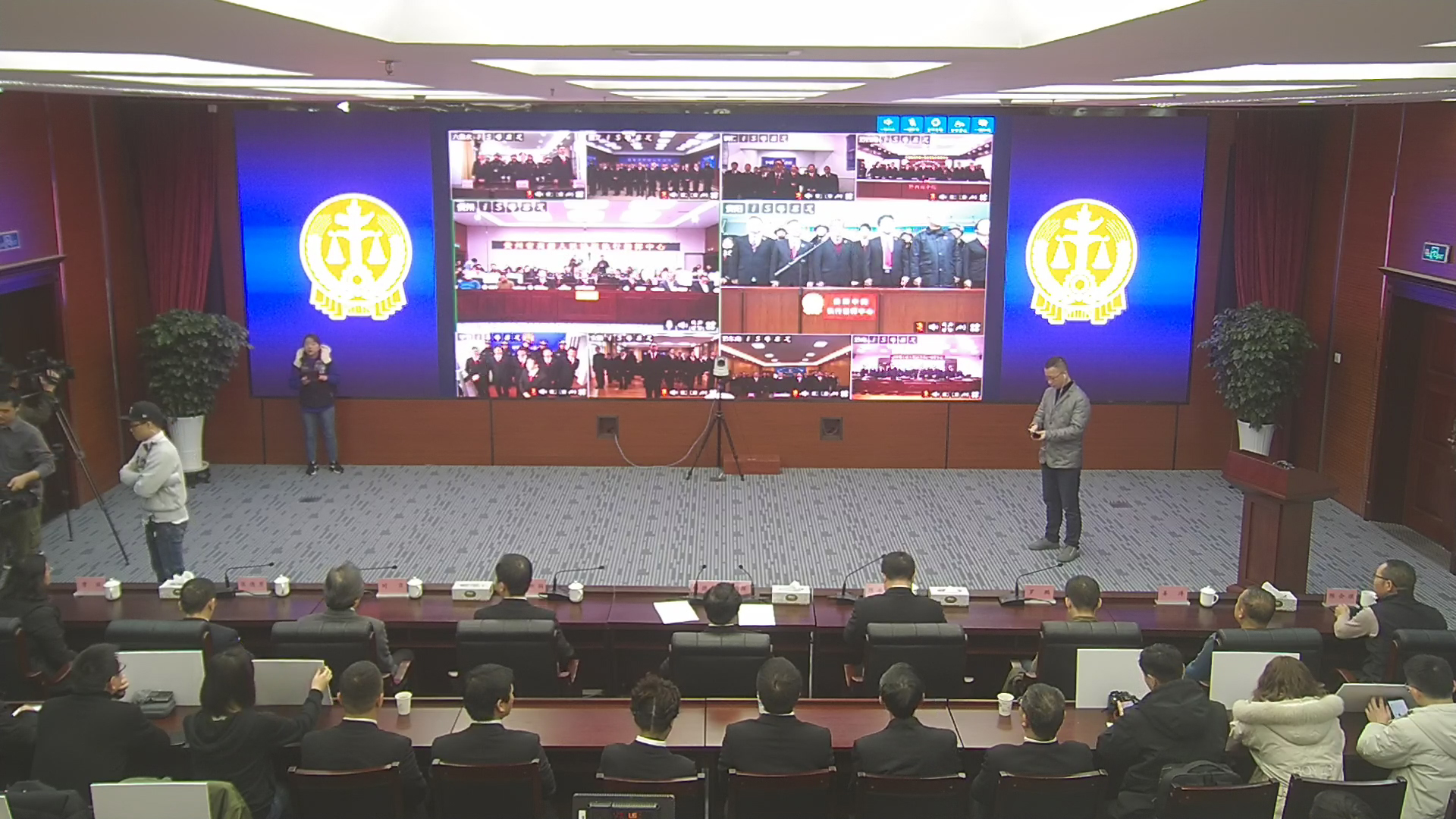 后攝像頭_監(jiān)控點(diǎn)1_后攝像頭_20191211222301_1194601.jpg